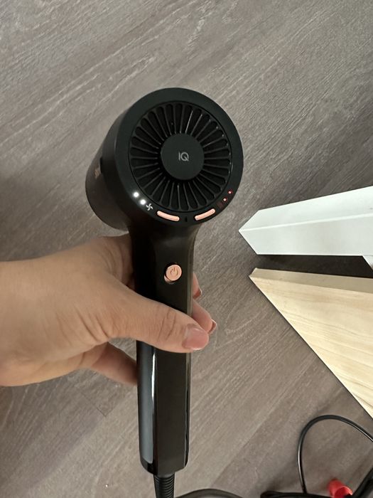 Uscător de par shark ionic HD120EU