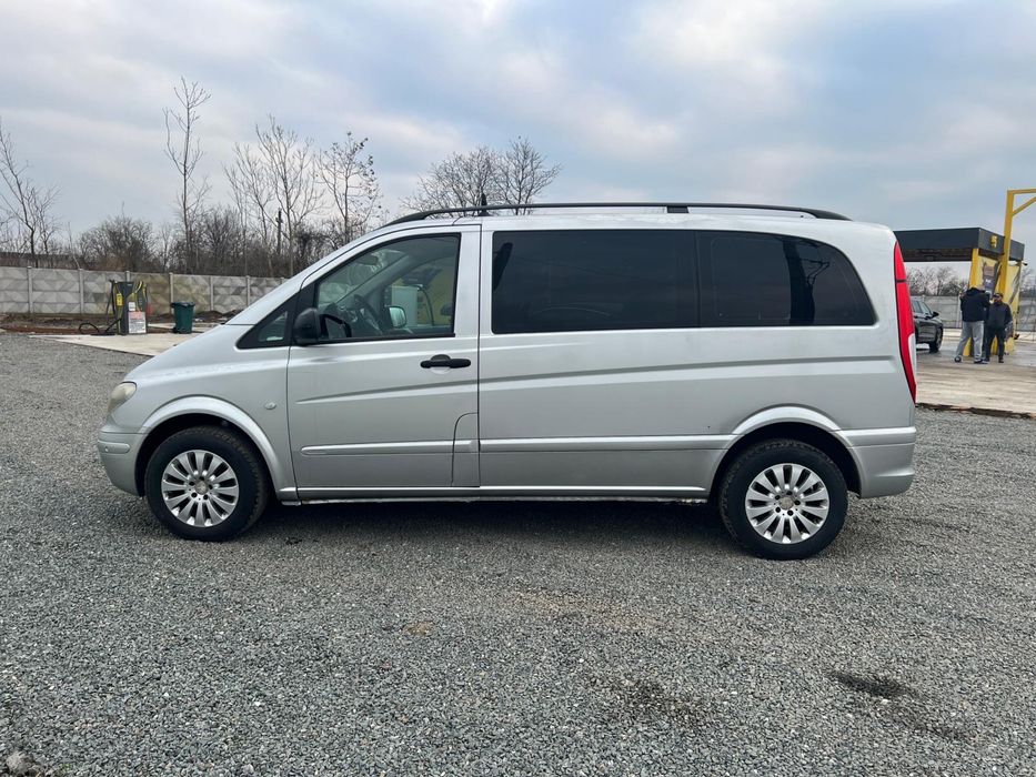 Vând Mercedes Vito