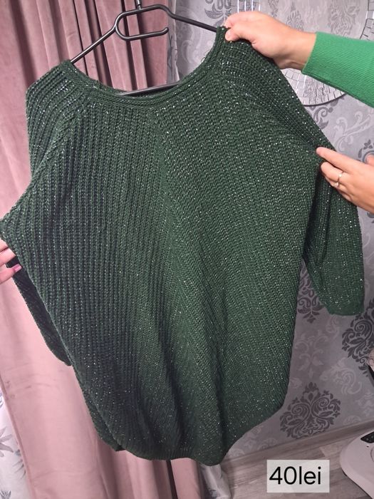 Vînd haine în stare bună