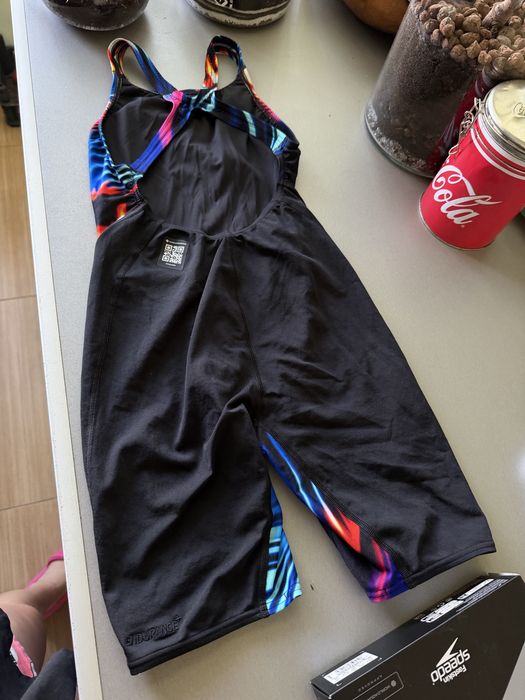 Speedo Endurance+ Max Kneeskin състезателен бански момиче 13-14г.