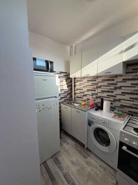 Vand garsoniera 32 mp