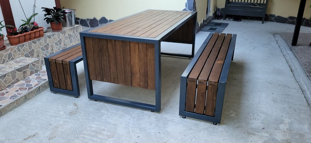 Mobilier de gradina/urban  mese,banci,ghivece