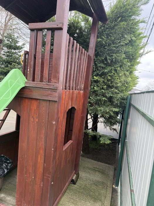 Turn de joaca copii din lemn cu tobogan topogan