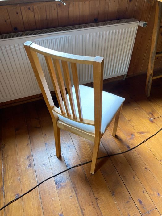 Masă extensibilă +scaune  IKEA