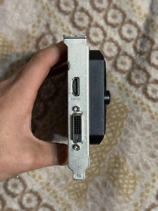 Продам GTX 1650 4g