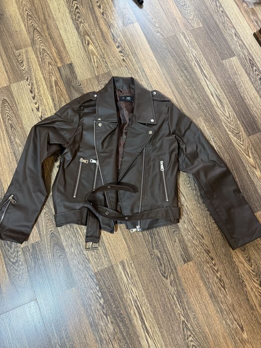 Черно и кафяво кожено яке по 15 евро за брой