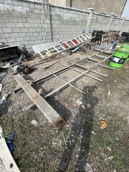 Контейнеровоз платформа подрамник фитинг