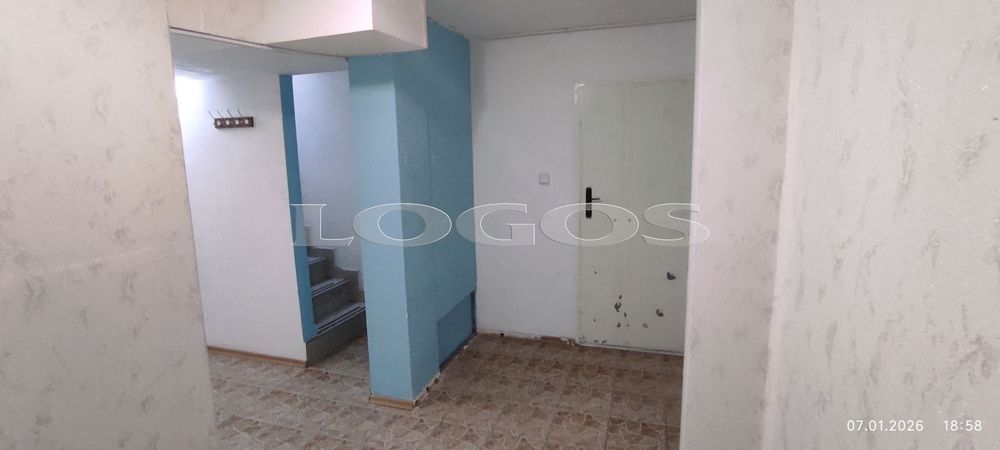 Офис в Варна-Колхозен пазар площ 43 цена 260