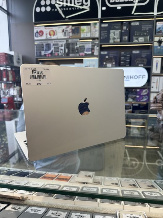 MacBook AirM4 16/256
