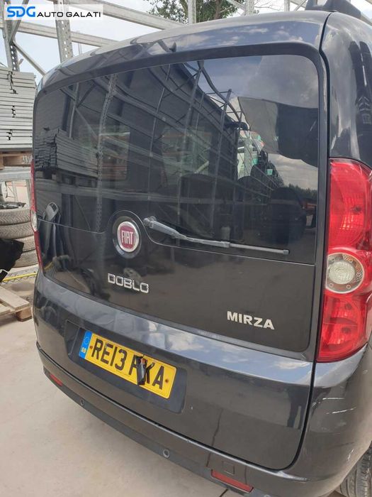 Haion Hayon Portbagaj Dezechipat cu Luneta Geam Sticla Fiat Doblo 2 2009 - 2015 Culoare Negru [Q4795]