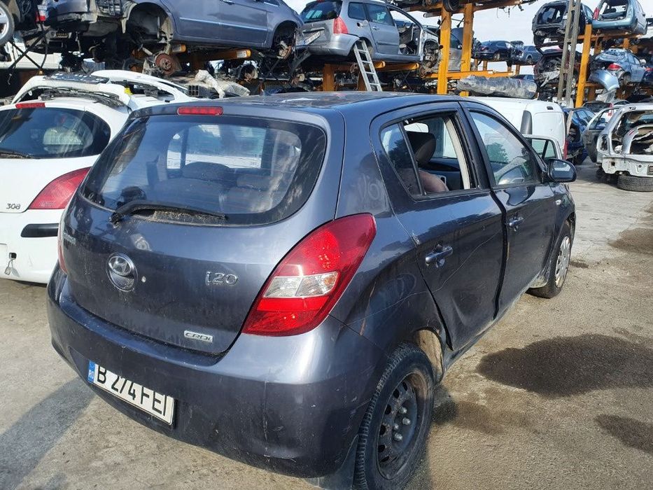 bara fata spate capota trager calandru haion stop tripla far oglinda stanga dreapta Hyundai i20 motor 1.4crdi 75cp D4FC Dezmembrez