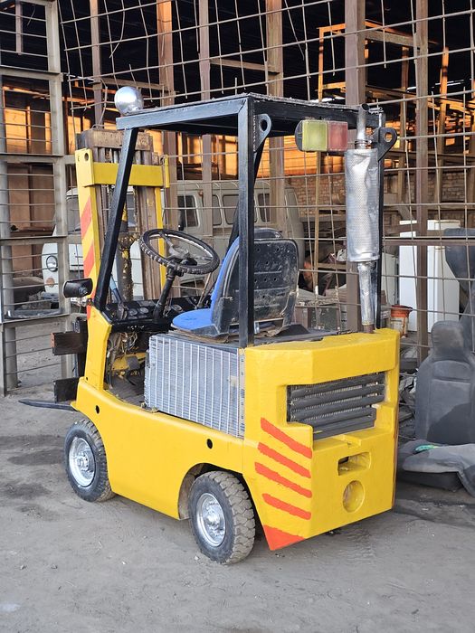 Вилочный погрузчик складской