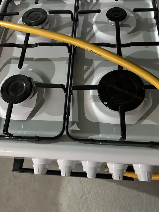 Газовая плита новая