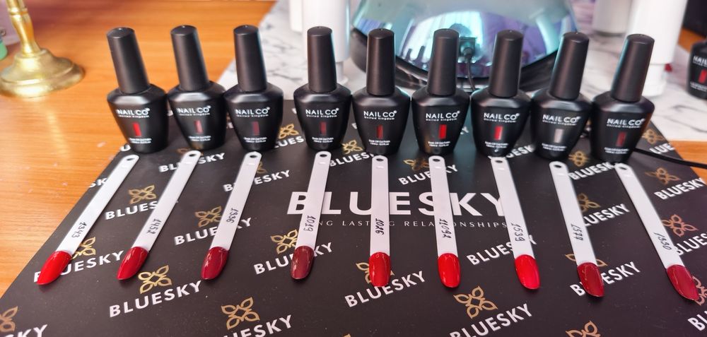 Продавам Гел лакове нови!