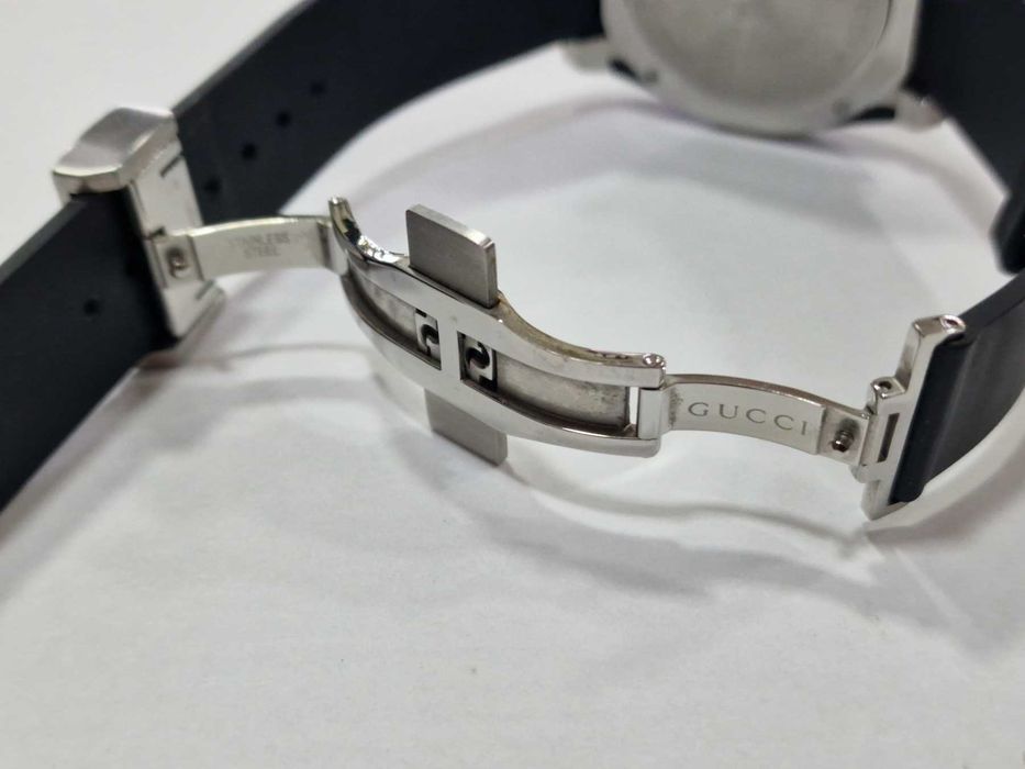 Часовник Gucci Dive 136.2 Men's Watch 45mm