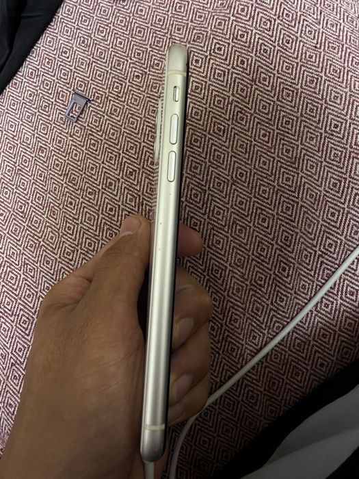 Продам Iphone 11 64gb