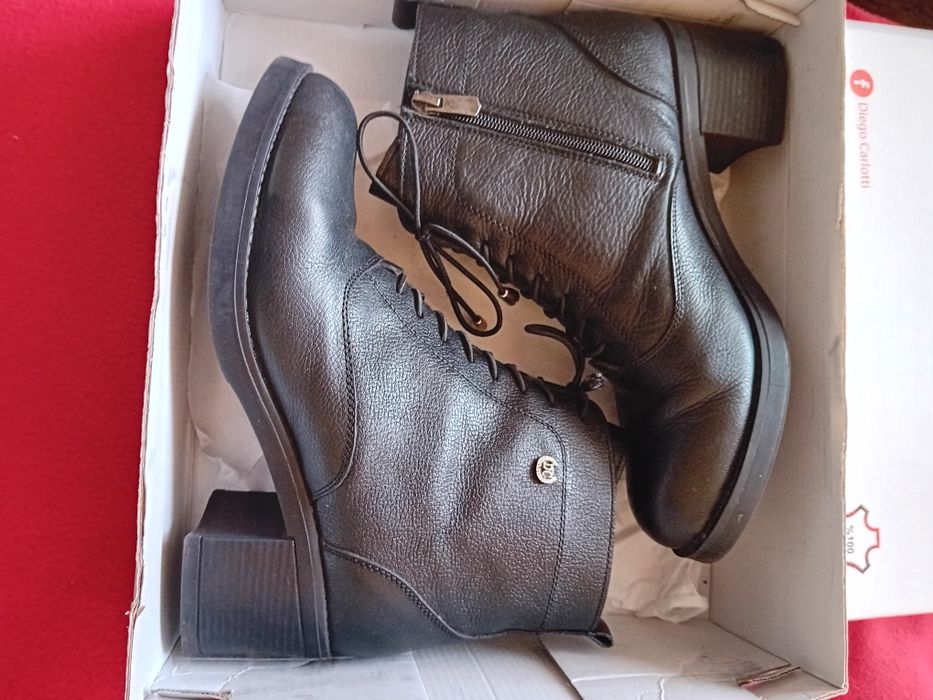 Боти от естествена кожа