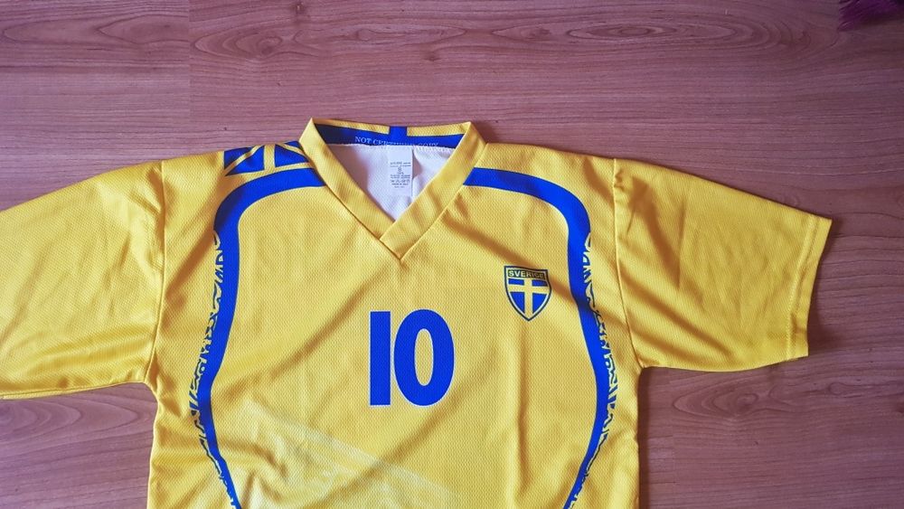 Tricou nationala Suedia Ibrahimovic 10 marimea S ca nou