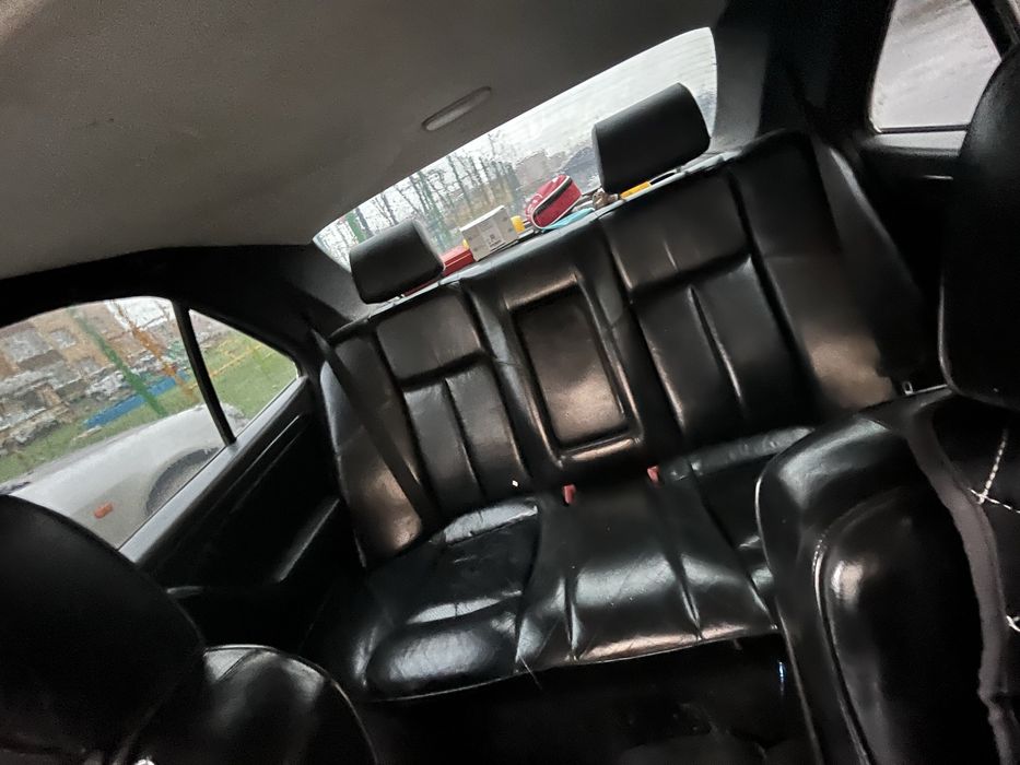 Mercedes c class w202