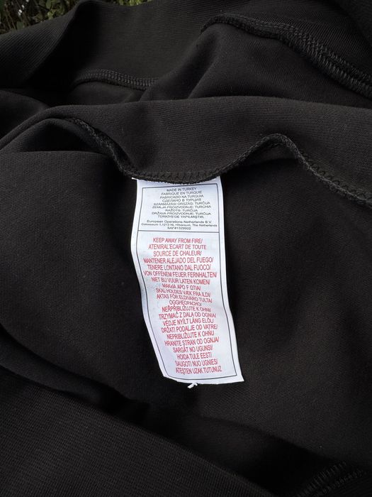 Bluza neagra nike cu guler