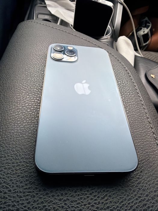 Iphone 12 pro с коробкой
