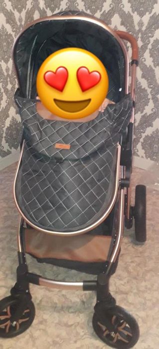 Срочна продам коляску 17000