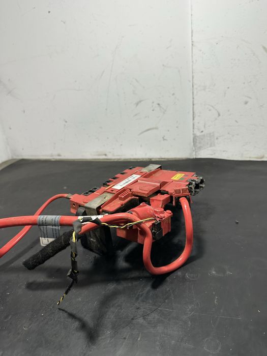 Borna modul baterie plus BMW seria 5 F10 F11 modul baterie BMW Seria 5 F10 F11 Borna plus BMW Seria 7 F01 F02 | 9240490 | 730d 520d 525d 530d