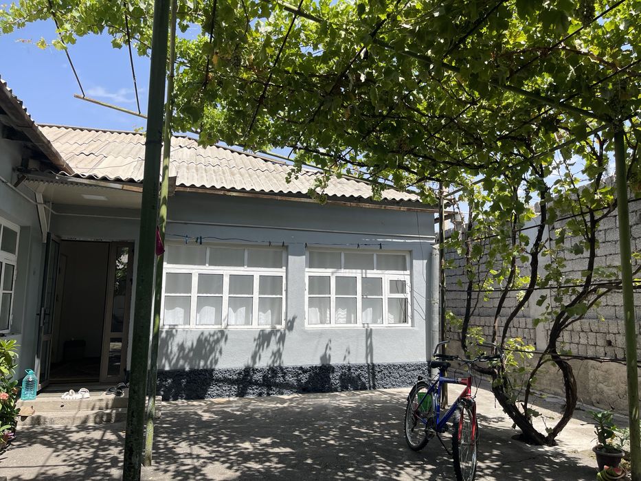 Srochna uy sotiladi Troisk Uzktjm zavod tomonda kelishtirib beriladi