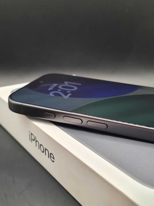 НОВ iPhone 17 256GB с 2 години гаранция