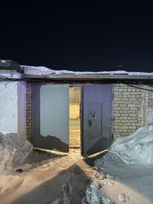 Продам гараж Хромит