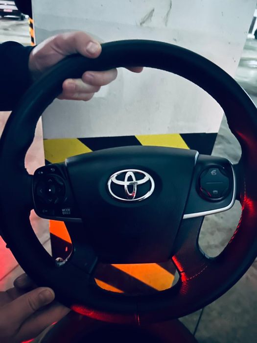 руль от камри родной