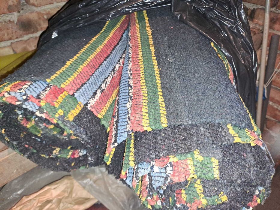 Продавам килими и пътеки!