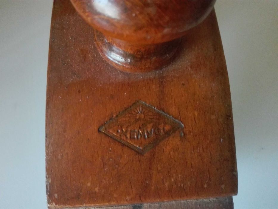 Немски сервиз за чай , попивателна  и чепкало за вълна.