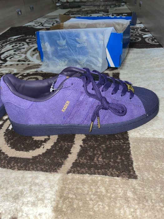 Кроссовки адидас