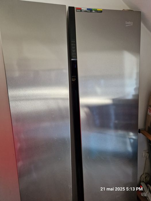 Uși de frigider combină, Beko side by side