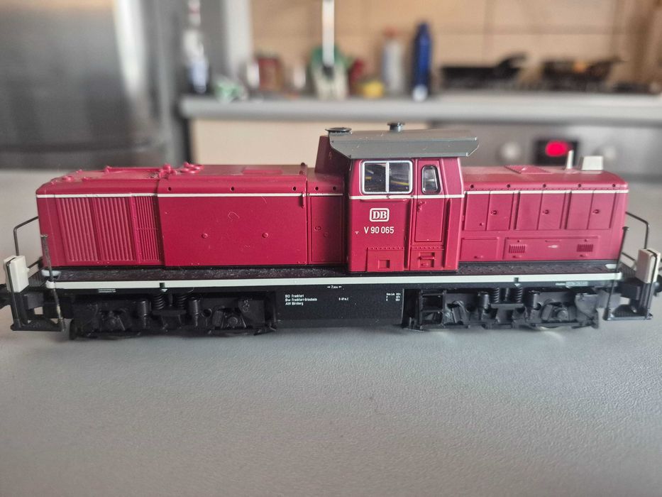 Locomotiva ROCO V90 065, digitala, scara H0
