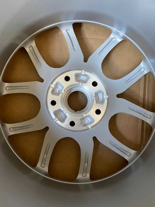 Janta jante aliaj R17 Renault Clio 4 RS noua originala