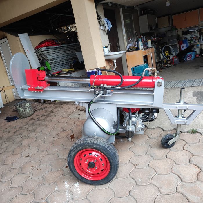 Crepator lemne motor benzina