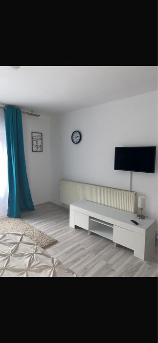 Garsoniera spatioasa Regim hotelier