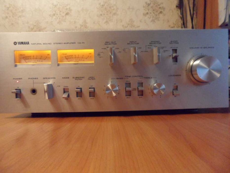 Усилитель YAMAHA CA-R1