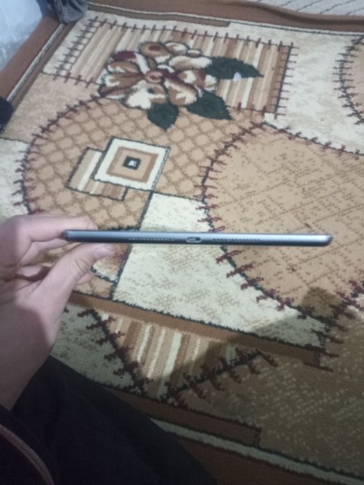 iPad 9 go 64gb +simkarta ketadi ideal holatda