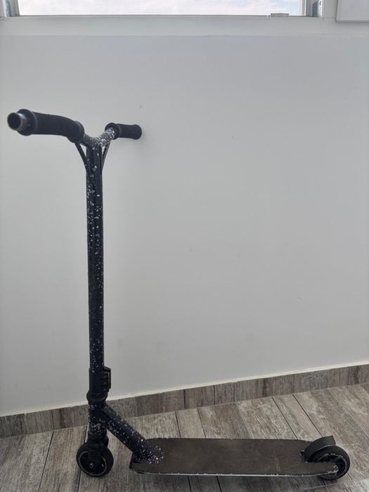 Trotineta si skateboard de vanzare