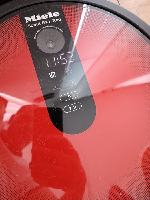 Прахосмукачка Robot Miele ScoutRx1 red