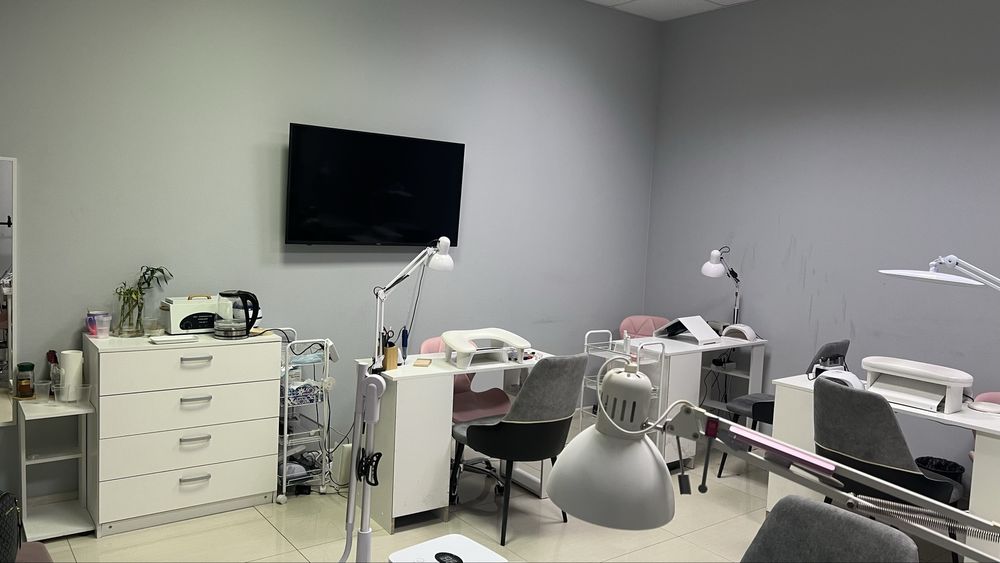 Продам нейл студио