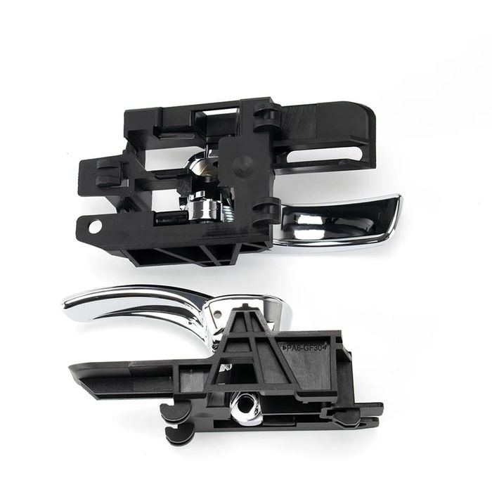 Mâner interior Nissan Qashqai noi