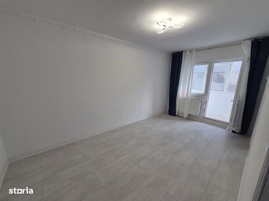 De Vanzare Garsoniera zona Hipodrom