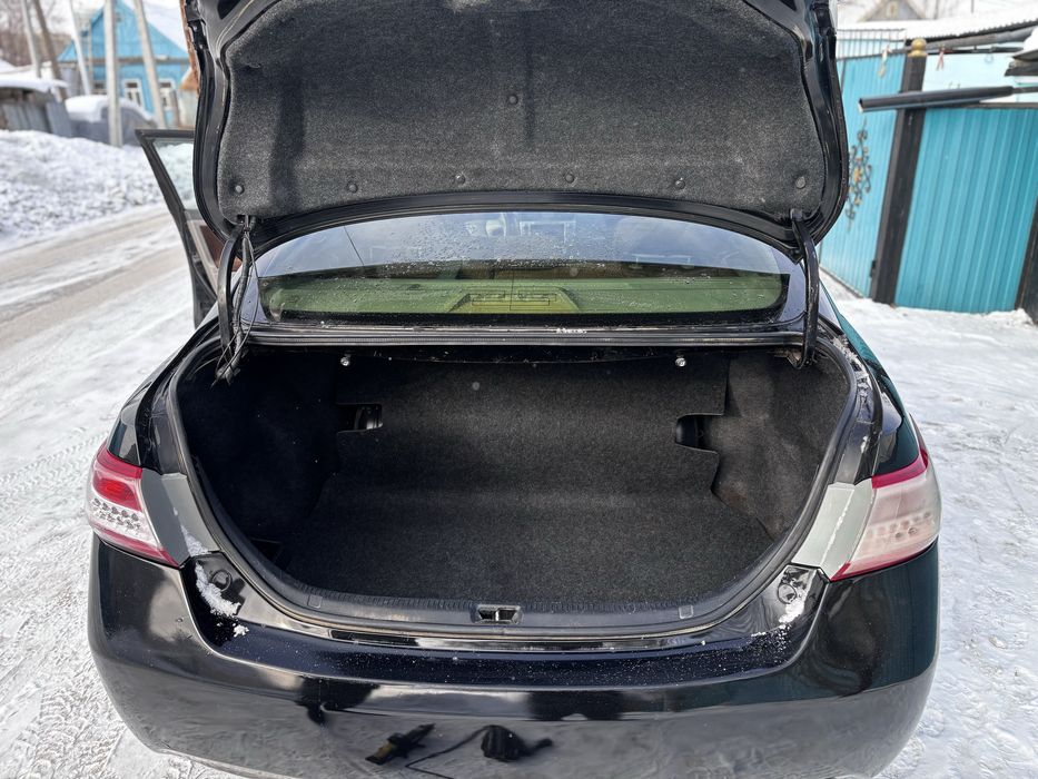 Toyota camry 2.5 продам