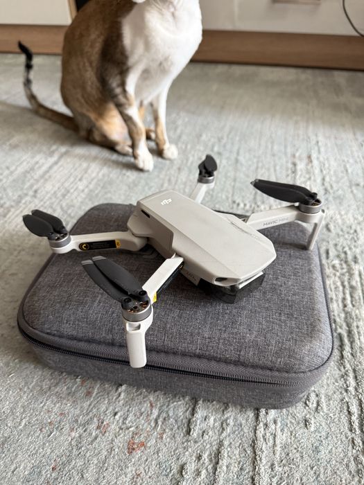 Продам дрон dji mavic mini