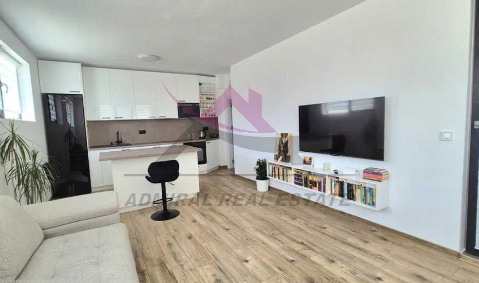 Продава се Двустаен апартамент в к.к. Св.Св. Константин и Елена - 72 кв.м за 2431 €/кв.м - Снимка #3