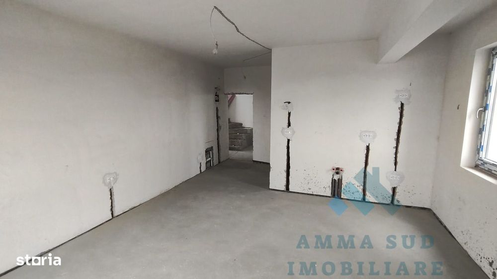 Vila - Spatiu Comercial - P + 1E + M - 360 mp - Comuna Frumusani